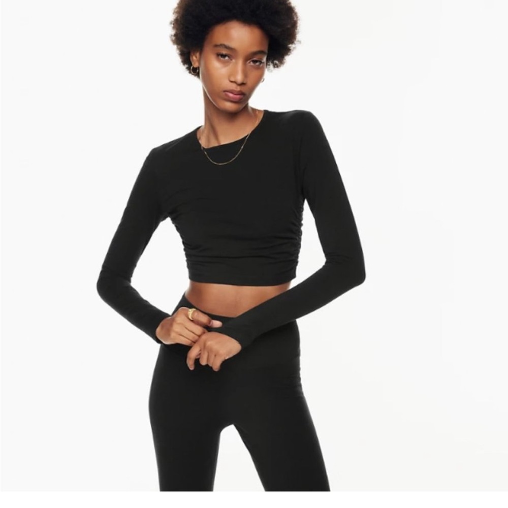 Aritzia Black Long Sleeve Cropped - Large
